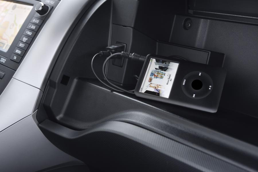  Toyota Auris HSD 2010 года  (фото 29 из 111)